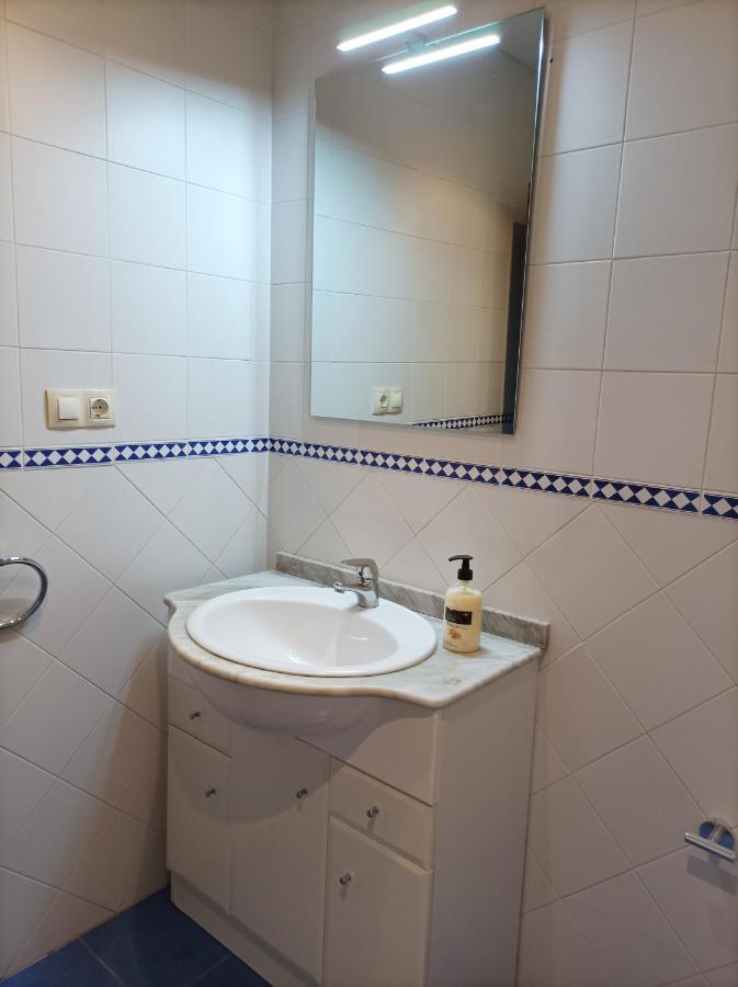 Ijd Apartments 9 Parking Gratis Y Piscina Bormujos Exteriör bild